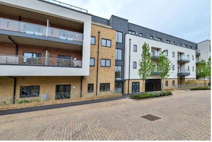 1988 Homes - Walthamstow London Exterior photo